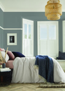 LL_2019_Shutters_Cotton_63mm_Moda_Multi_L_Frame_Full_Height_Bay_Bed_Mid_Open_Wall_MAIL